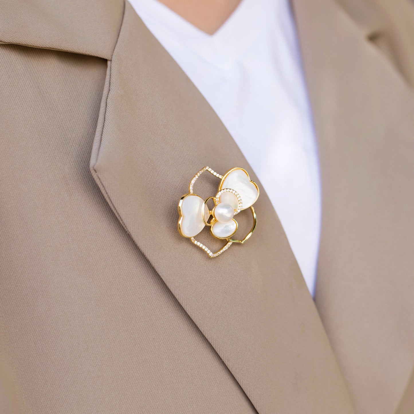 Mother-of-Pearl Flower Brooch with Pearl Center