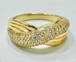 Pavé Crossover gold-plated brass ring